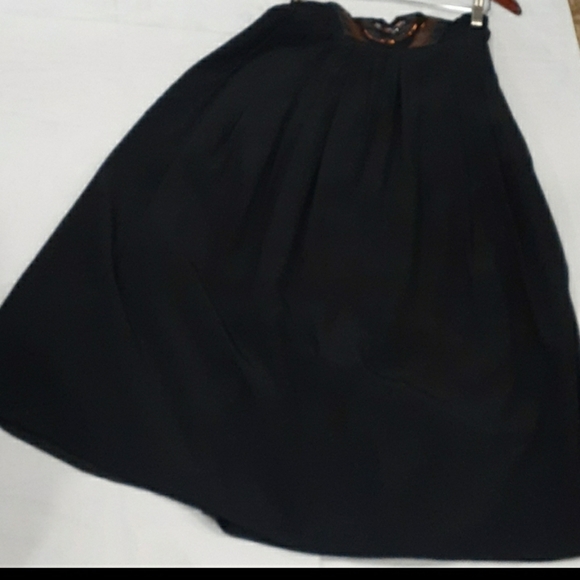 Vtg.Cedars black 100% silk skirt  size 6 - Picture 5 of 14
